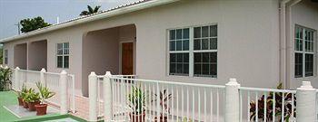 Caribbean Inn And Suites St. John's Esterno foto